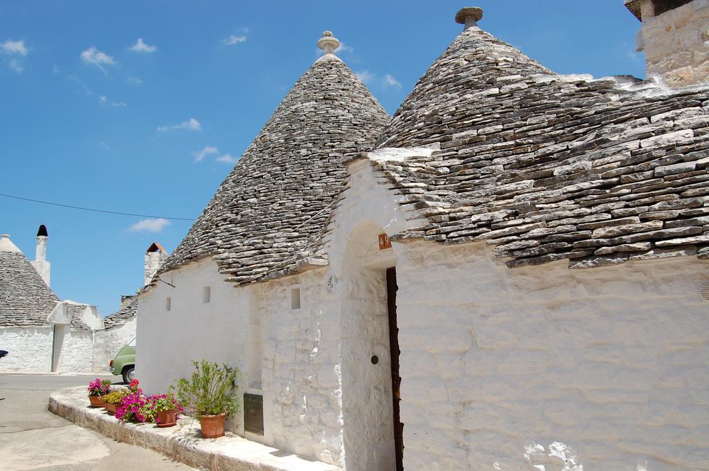 Trulli Holiday Albergo Diffuso Альберобелло Номер фото