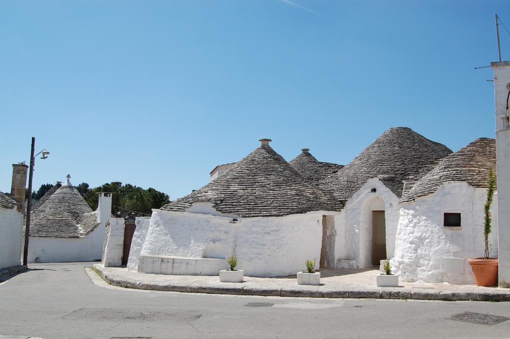 Trulli Holiday Albergo Diffuso Альберобелло Екстер'єр фото