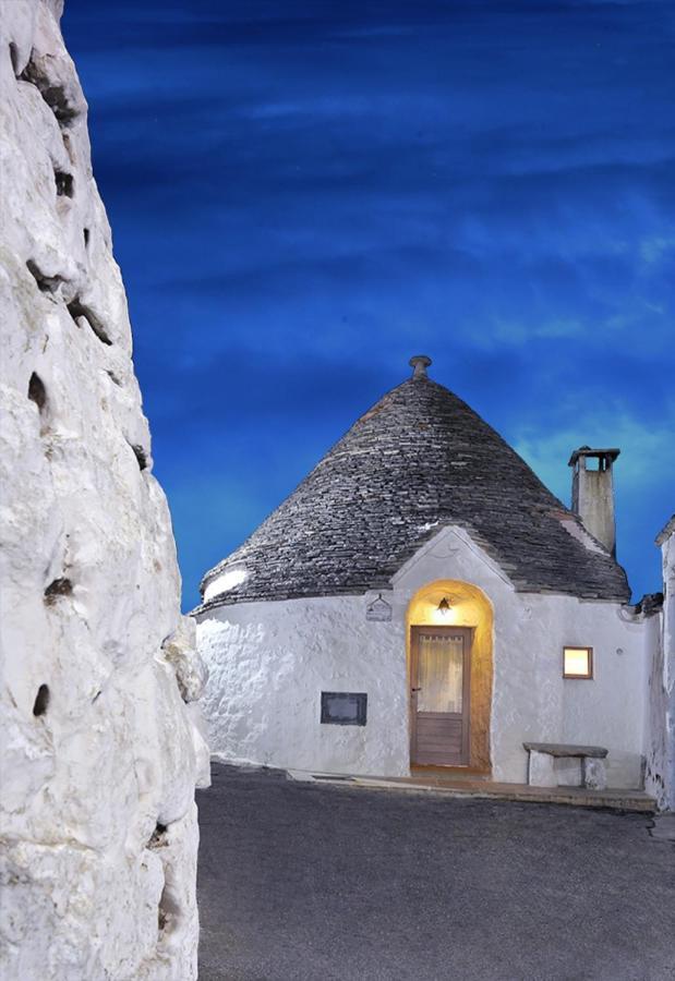 Trulli Holiday Albergo Diffuso Альберобелло Екстер'єр фото